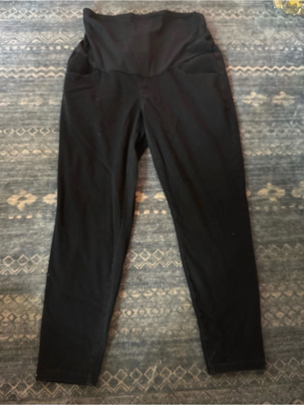 HALARA Black High-Rise Maternity Leggings with Side Pockets